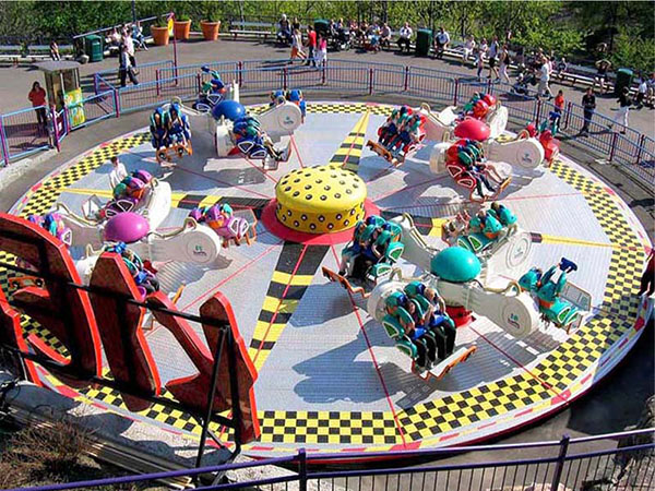 霹靂風暴游樂設(shè)備